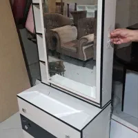 میز و آینه دراور