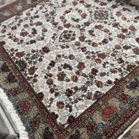 دوتا فرش دوازده متری و دوتا نه متری افشان نخی