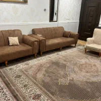 یه سرویس مبل 8 نفر برای فروش هست