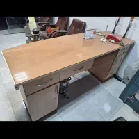 میز چوبی