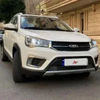 ماشین ام وی ام سفید ایکس۲۲
