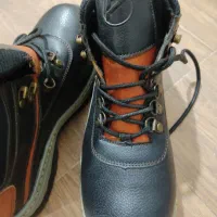 کفش نیم بوت سایز ۴۰ زیر ویو|کیف، کفش، کمربند|پرند, فاز ۶|دیوار