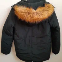 لباس زمستانی خارجی|لباس|قم, مسجد امام حسن|دیوار