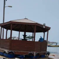 الاچیق شناور تفریحی در حد نو