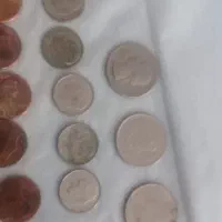 تعداد ۱۰۳ عدد سکه یک سنتی برای فروش