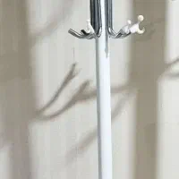 اویز لباس ایستاده