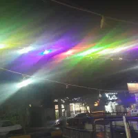 حدود ۷ متر سیم ب همراه لامپ و دوعدد مهتابی