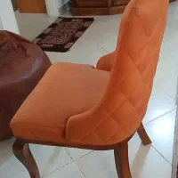 ۶ عدد صندلی ناهار خوری ، هر عدد ۳ ت