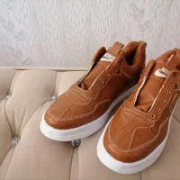 کفش نو|کیف، کفش، کمربند|مراغه, |دیوار