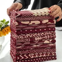 شال پلیسه طرحبندی زرشکی