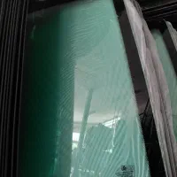 شیشه اتومبیل احمدی