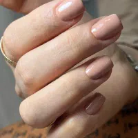 کاشت  وترمیم ناخن باتضمین کیفیت 190