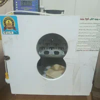 دستگاه جوجه کشی