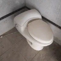 توالت فرنگی دست دوم فوری