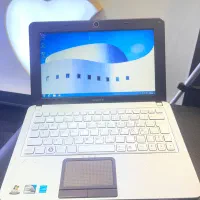 لپ تاپ مینی سونی بسیار تمیز