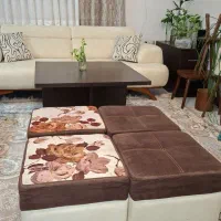 میز جلو مبلی و ۴عدد پاف|مبلمان خانگی و میز عسلی|تهران, اسفندیاری|دیوار