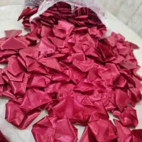 گلبرگ و ریسه گل ربانی رنگ های دلخواه برای ولنتاین