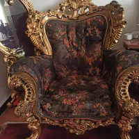 مبل سلطنتی 9نفره ویک ساعت ایستاده