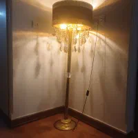 اواجور کریستالی در حد نو