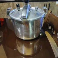 باسلام.زود پز قدیمی استیل