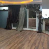 پرده شیک و نو و مرتب