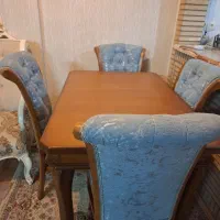 میز نهار خوری با صندلی