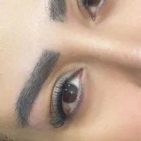 مدل برای کاشت مژه فیشر