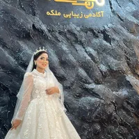 فروش تعدادی لباس عروس و مانکن