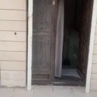 نیم زیرزمین با۱۵۰مترمساحت دارای پنجره ونورمناسب
