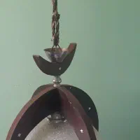 لوستر شیشه و چوب
