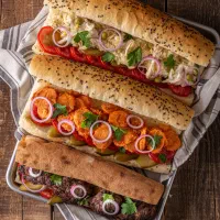 کارگر ماهر ساندویچی فرکار ساندویچ‌زن