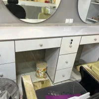 کنسول ارایشگاهی ودوتا اینه گرد|آرایشگاه و سالنهای زیبایی|قائمشهر, |دیوار