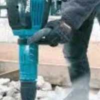 تخریب دیوار .کف سرامیک سفیدکاری.سوراخکاری و غیره|خدمات پیشه و مهارت|دوگنبدان, |دیوار