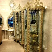 آینه ویترین برنز دوبل گل شناسنامه دار(ایرانیان)|بوفه، ویترین، کنسول|کرمانشاه, |دیوار