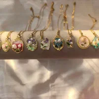 گردنبند میناکاری طلایی