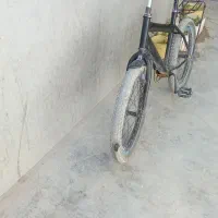 سلام یک عدد دوچرخه 20هست هم چیز سالم