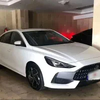 خودرو سواری ام جی GT  سفید رنگ