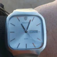 یک ساعت درحد نو سناتور