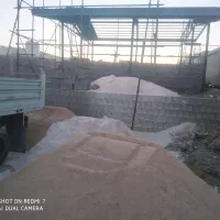 ماسه ۰۶ ماسه شسته  نخودی بادومی ماسه بادی|عمده‌فروشی|شیراز, شهرک گلستان شمالی|دیوار