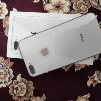 اپل iPhone 8 Plus با حافظهٔ ۶۴ گیگابایت