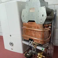 آبگرمکن دیواری بوتان مدل 3215 در حد نو