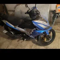 موتور سیکلت لاکی ۱۸۵