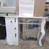 میز کاشت ناخن