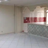 رهن و اجاره ۸۸ متری طبقه سوم ۱۳.۳۳