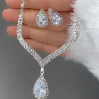 اکسسوری تاج  گردنبندوگوشواره