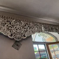 کتیبه زیبا و نو‌همراه چوب پرده زیر قیمت
