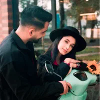 عکاسی درهرلوکیشنی که دوس دارین