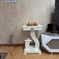 میز تلفن دکوری تمیز