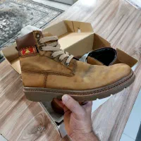 نیم بوت مردانه چرم طبیعی کاترپیلار سایز ۴۲ درحد