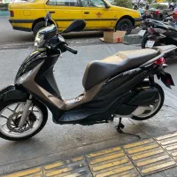 پیاجیو مدلی 150 cc اصلی 1402|موتورسیکلت|تهران, آبشار|دیوار